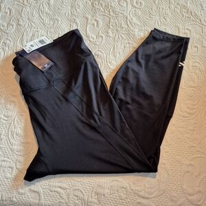 Reebok women's size 4X black big logo leggings, NWT